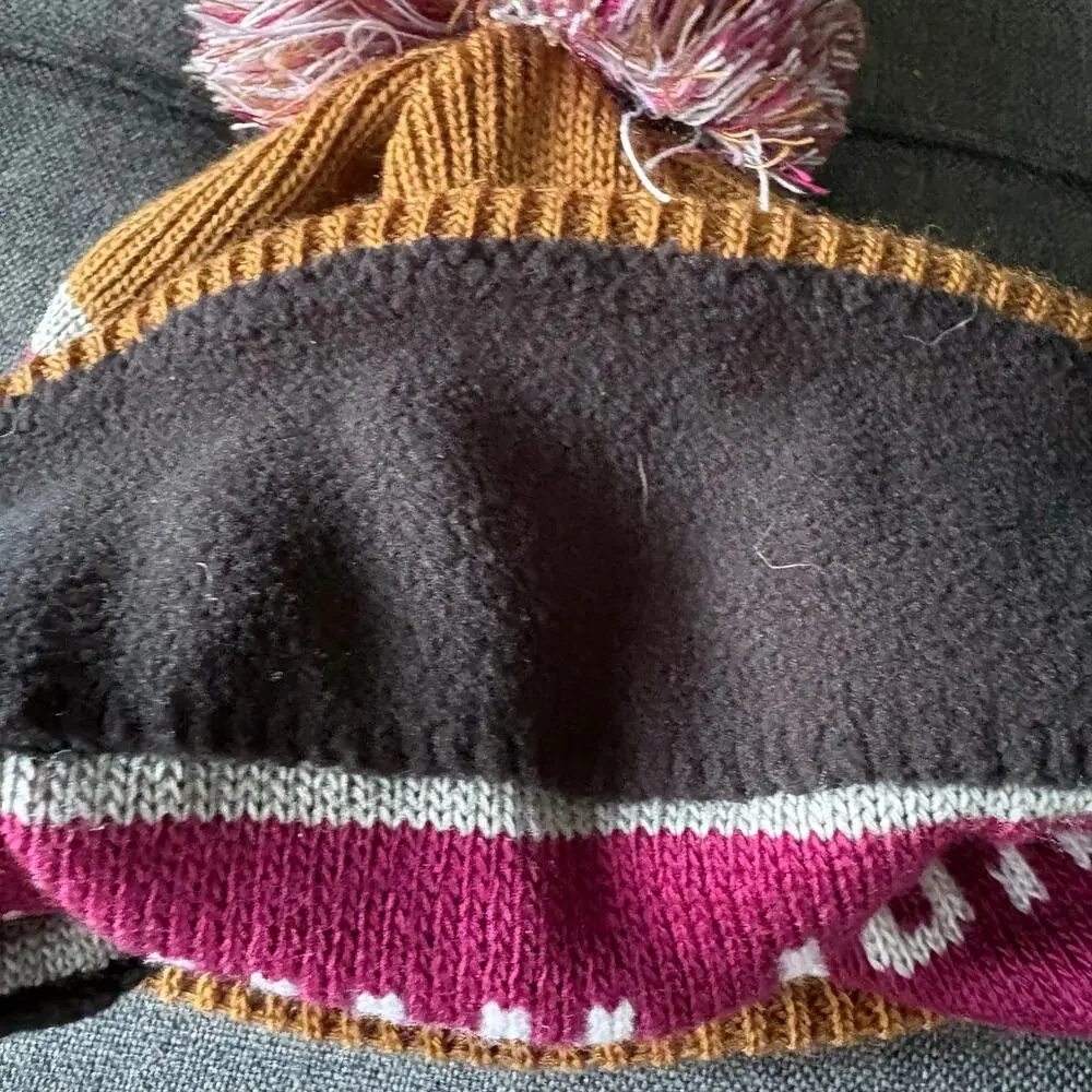 Brooks Run Happy Heritage Pom Beanie Brown & Burgundy Fleece Lined Winter Hat